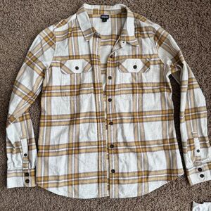 Patagonia Women’s Plaid Button-Up Shirt sz M - yellow and white